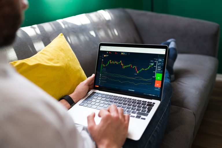 Lire la suite à propos de l’article Backtesting en Trading : Comment Tester une Stratégie de Trading Efficacement